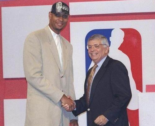 激烈的足坛 激烈的足坛